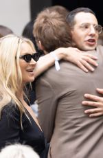KATE MOSS Arrivves at Fendi Spring/Summer 2024 Fashion Show in Milan 09/20/2023