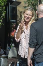 KATE MOSS Out Smoking During a Family Lunch in London 09/10/2023