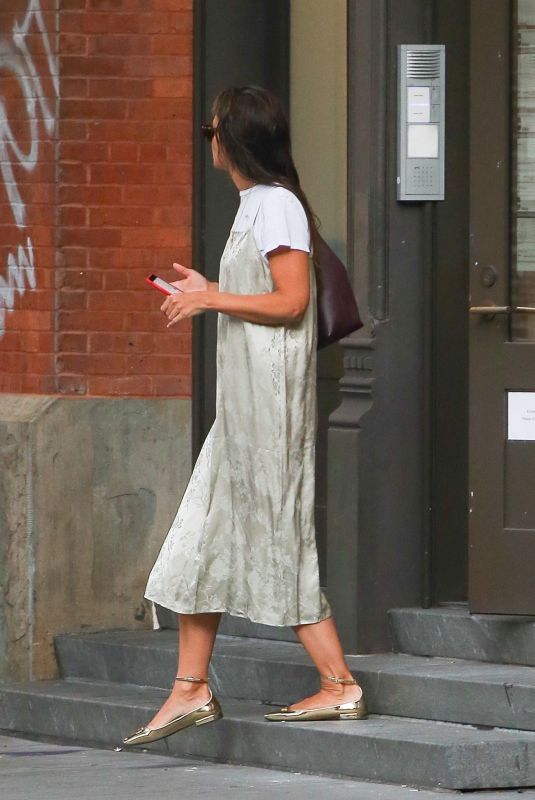 KATIE HOLMES Heading to Dinner in New York 09/11/2023