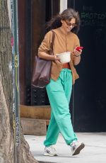 KATIE HOLMES Out for Lunch in New York 09/19/2023