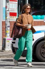 KATIE HOLMES Out for Lunch in New York 09/19/2023
