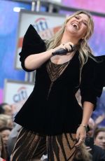 KELLY CLARKSON Performs at Today Show at Rockefeller Plaza in New York 09/22/2023