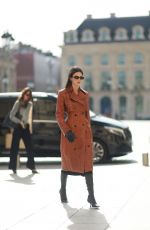 KENDALL JENNER Heading to a Fitting in Paris 09/27/2023
