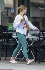 KRISTEN BELL Arrives at Metamorphosis Studio in Los Feliz 09/15/2023