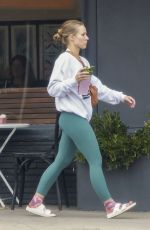 KRISTEN BELL Arrives at Metamorphosis Studio in Los Feliz 09/15/2023