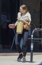 KRISTEN BELL Out Shopping Grocery in Los Feliz 09/07/2023