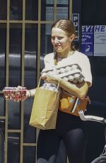 KRISTEN BELL Out Shopping Grocery in Los Feliz 09/07/2023