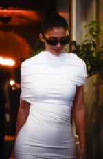 KYLIE and KENDALL JENNER Arrives for Dinner at Siena Paris 09/26/2023
