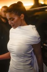KYLIE and KENDALL JENNER Arrives for Dinner at Siena Paris 09/26/2023