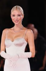 LEONIE HANNE at Finalmente L