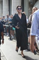 LINDA EVANGELISTA Arrives to Her Book Signing on Dover Street in London 09/16/2023