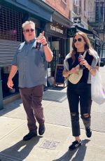 LINDSAY SCHWEITZER and Eric Stonestreet Out in New York 09/20/2023