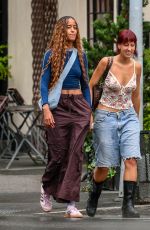 MALIA OBAMA Out with Friends in New York 09/09/2023