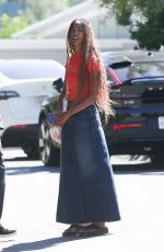 MALIA OBAMA Visits a Friend in Los Angeles 09/07/2023