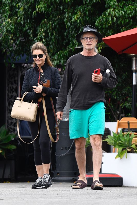 MARIA SHRIVER Out for Lunch with Her Brother Bobby in Brentwood 09/16/2023