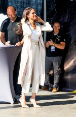 MEGHAN MARKLE and Prince Harry at Swimming Medal Ceremony at Invictus Games 09/16/2023