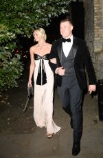 NADIYA BYCHKOVA Leaves Who Cares Wins Awards in London 09/19/2023