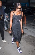 NAOMI CAMPBELL at Victoria