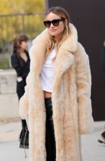 OLIVIA WILDE at Chloe Womenswear Spring/summer 2024 Show in Paris 09/28/2023