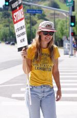 OLIVIA WILDE at Sag-aftra and Wga Strike at Universal Studios in Burbank 09/08/2023