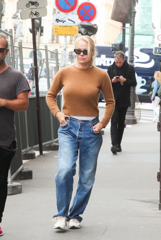 PAMELA ANDERSON Out and About in Paris 09/28/2023