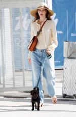 Pregnant ANNABELLE BELMONDO Leaves Marco Polo Airport in Venice 09/04/2023