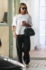 ROSIE HUNTINGTON-WHITELEY and Jason Statham Out in Beverly Hills 09/08/2023