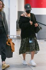 SCARLETT JOHANSSON Aarrives at JFK Airport in New York 09/23/2023
