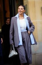 SELENA GOMEZ Arrives at Bvlgari Hotel in Paris 09/24/2023