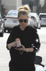 SHANNA MOAKLER Out and About in Los Angeles 09/01/2023