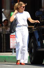 SOFIA RICHIE Out for Lunch in Beverly Hills 09/18/2023