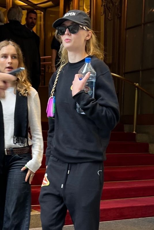 SOPHIE TURNER Out and About in New York 09/21/2023