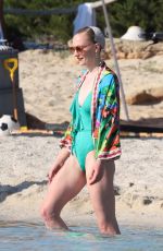SOPHIE TURNER Shooting a Scenes in the Ocean in Palma 09/14/2023