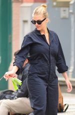 TAYLOR NEISEN and Liev Schreiber Out with Their Baby in New York 09/22/2023