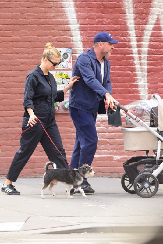 TAYLOR NEISEN and Liev Schreiber Out with Their Baby in New York 09/22/2023