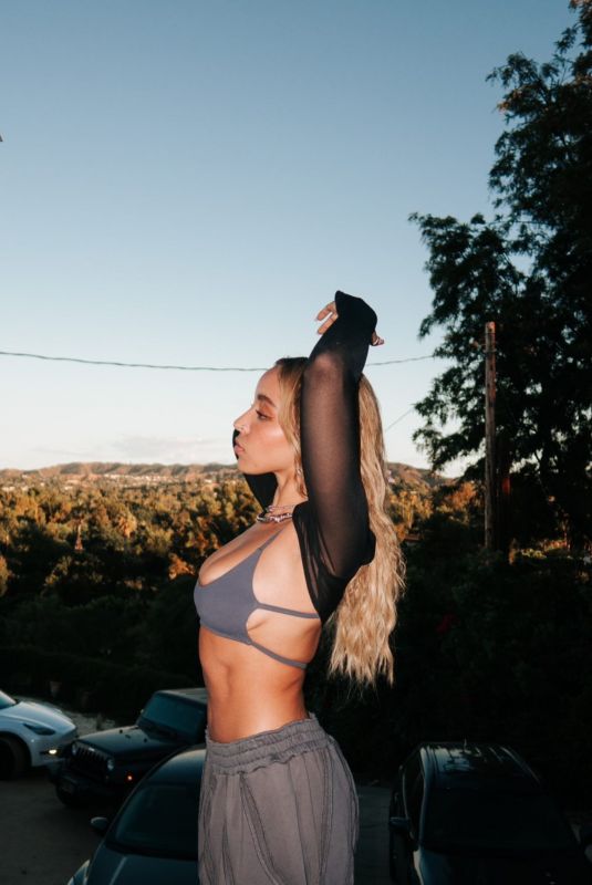 TINASHE at a Photoshoot, September 2023