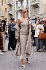 VALENTINA FERRAGNI at Max Mara Spring/summer 2024 Womenswear Fashion Show in Milan 09/21/2023