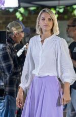 VOGUE WILLIAMS Films a Fairy Advert in London 09/26/2023