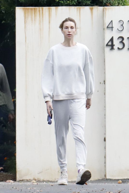 WHITNEY PORT Leaves Her Home in Los Angeles 09/19/2023