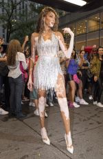 WINNIE HARLOW Arrives at Daily Front Row