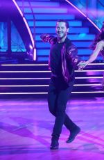 XOCHITL GOMEZ - Dancing with the Stars S32/E01