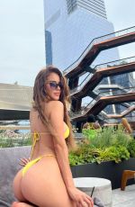 YANET GARCIA - Instagram Photos 09/25/2023