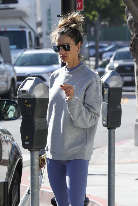 ALESSANDRA AMBROSIO Heading to Yoga Session in Pacific Palisades 10/21/2023
