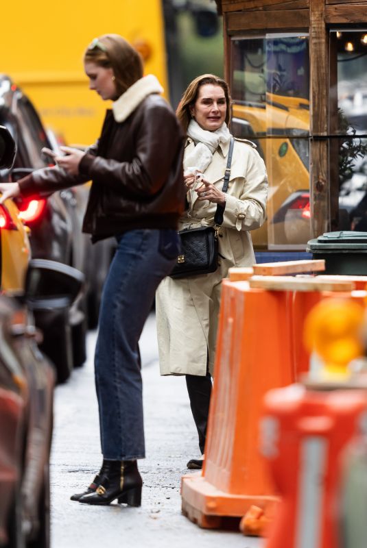 BROOKE SHIELDS and Her Daughter GRIER HENCHY Out in New York 10/21/2023