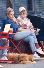 BUSY PHILIPPS and Ex-husband Marc Silverstein Having Lunch in New York 10/11/2023