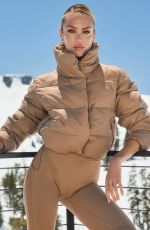 CANDICE SWANEPOEL for Alo Yoga, October 2023