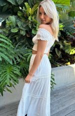 CHELSEA MAYER - Instagram Photos 10/09/2023