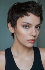 DAFNE KEEN - Louis Vuitton Paris Fashion Show Portraits, October 2023