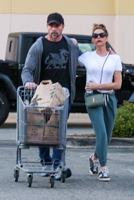 DENISE RICHARDS at Aaron Phypers Shopping at Erewhon in Calabasas 10/05/2023