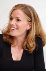 ELISABETH SHUE at Hide and Seek Press Conference 01/08/2005